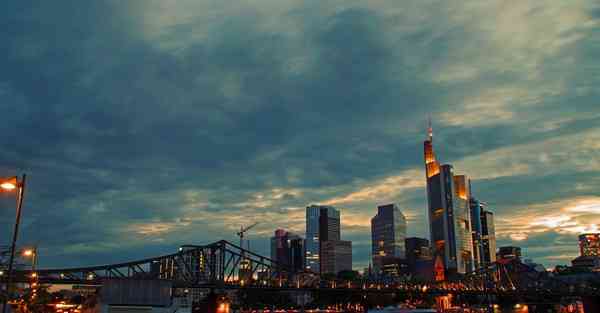 重型装备智能化工业机器人