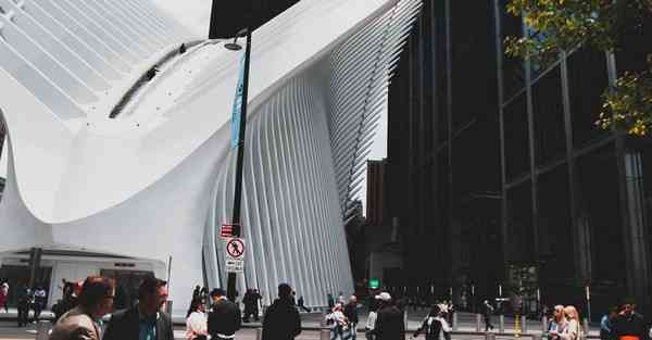 移动升级送智能机器人