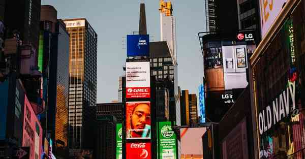 智能小宝机器人充电，智能小宝机器人充电怎么充