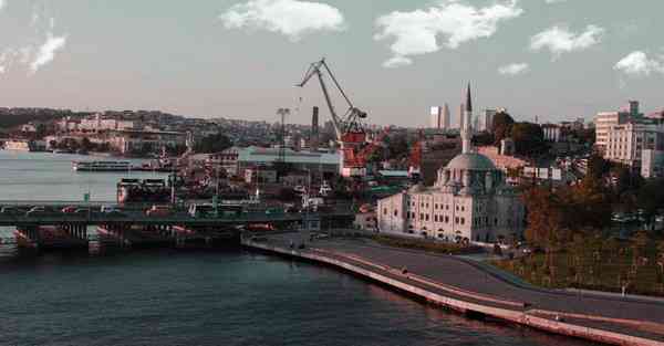 文件导入AI大小不变（AI文件怎么导入到ID里编辑）