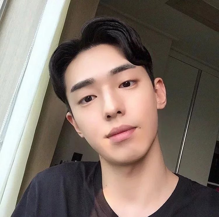 单于玉妍伯