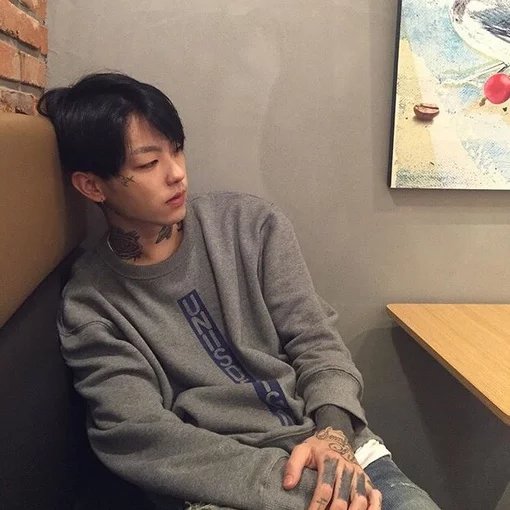 江松健蓝